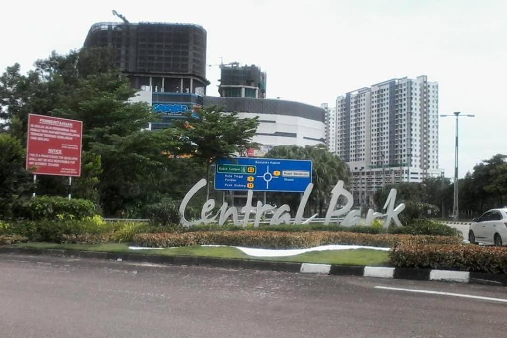 Cozy Blue N Relaxing Ocean Sweet Home@Central Park Johor Bahru Exterior foto